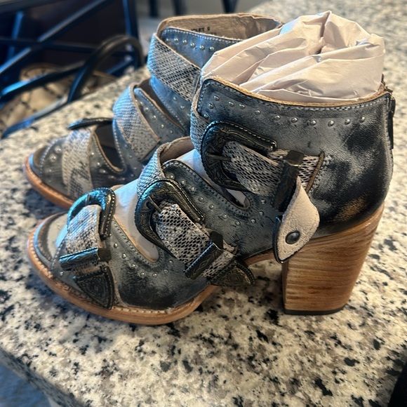 Freebird shoes I bought these and never wore them! - Picture 2 of 6